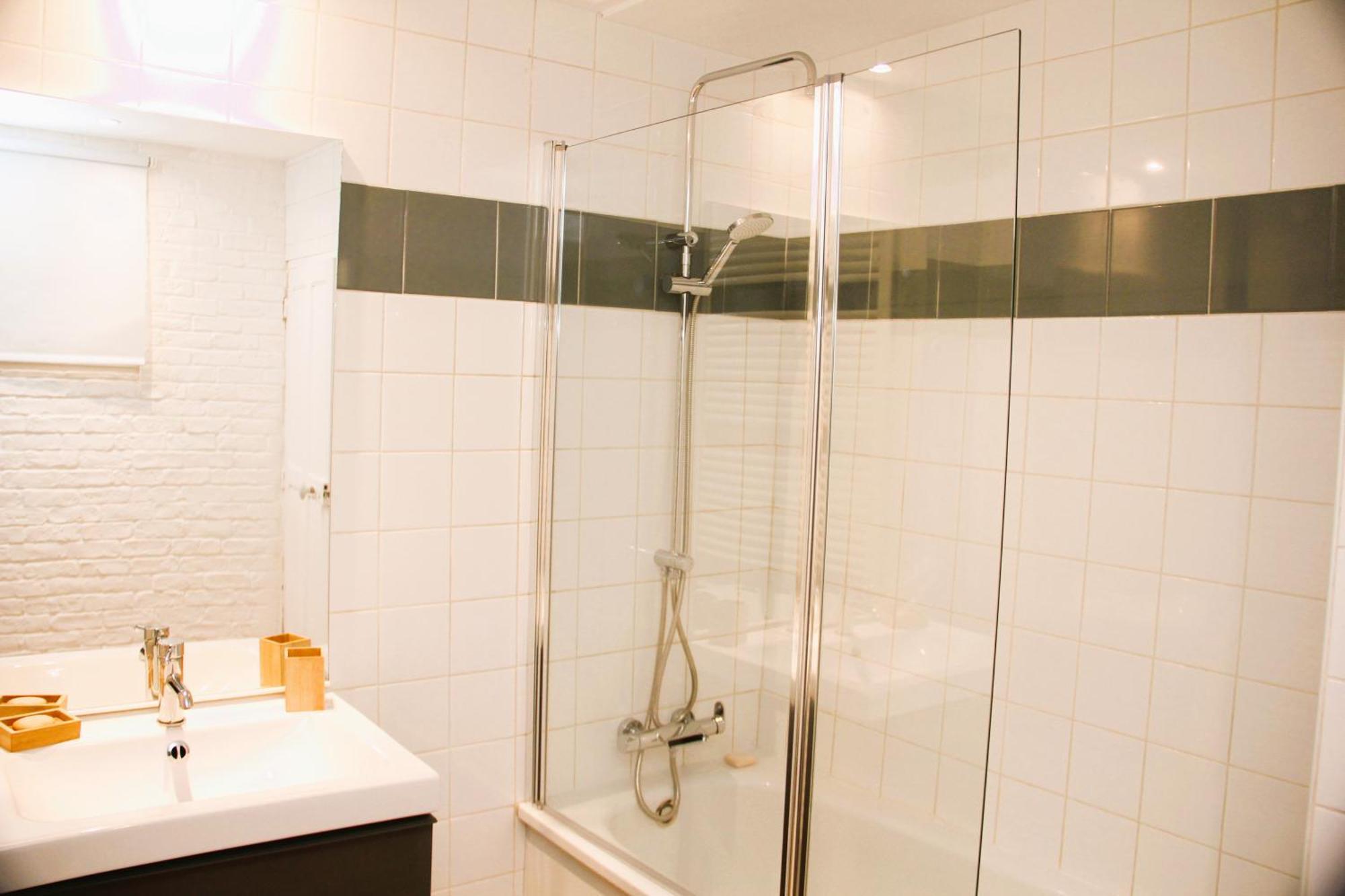 Appartement Climatise Parking Gratuit Surveille Avignon Exterior foto